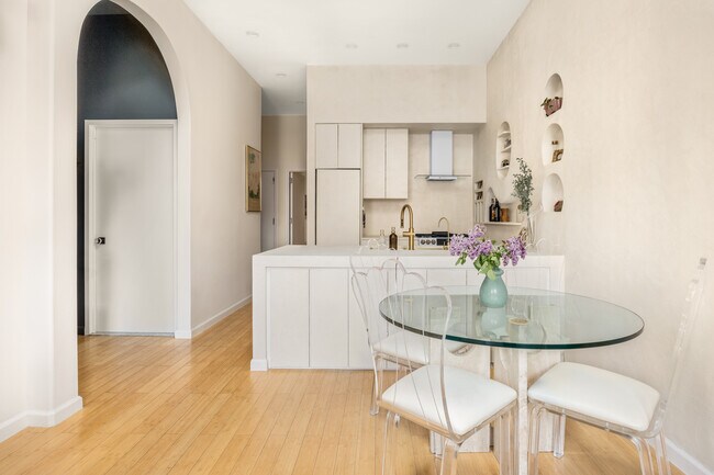 Foto del edificio - 118 Greenpoint Ave