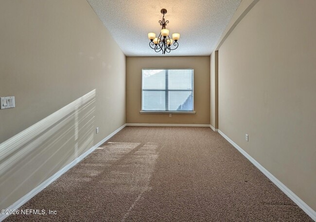 Foto del edificio - 268 Johns Glen Dr