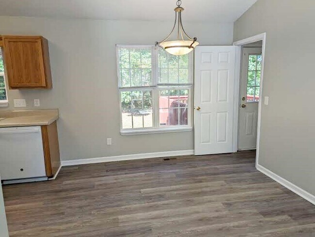 Foto del edificio - 200 Belle Ct