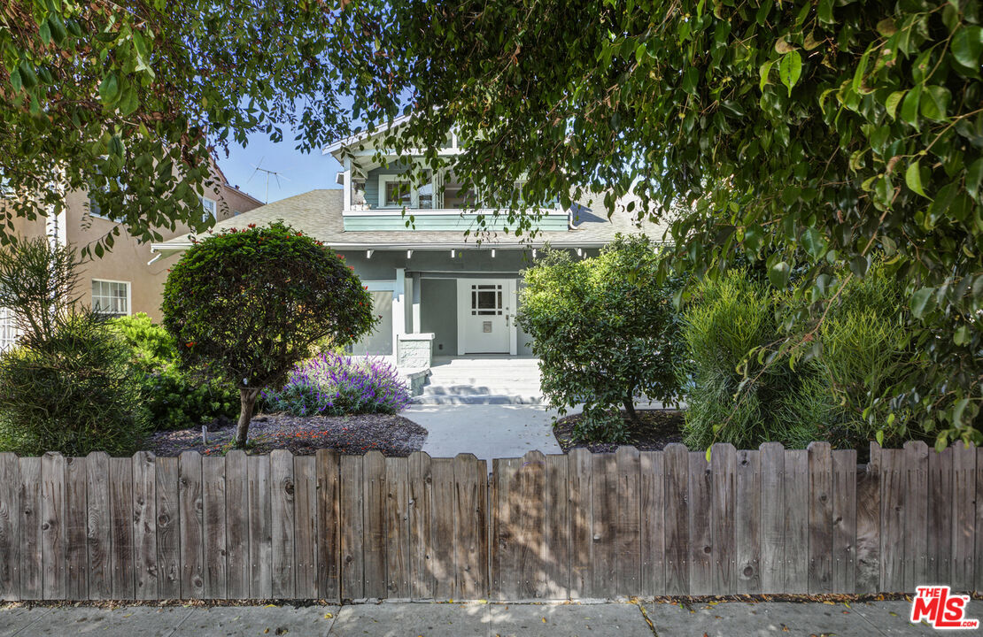 Foto principal - 1075 Leighton Ave