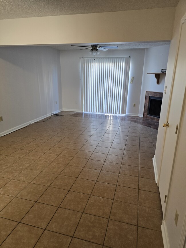 Living room - 8736 Elvin Dr