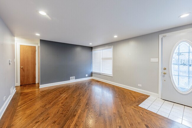 Foto del edificio - 8912 S Ryan Rd
