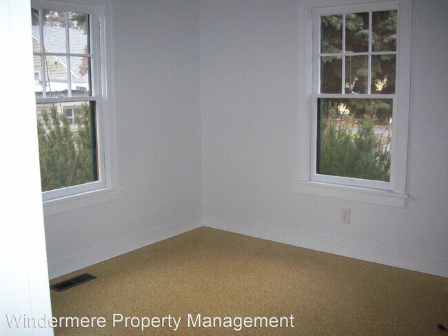 Building Photo - 2 br, 2 bath House - 809 E Alder