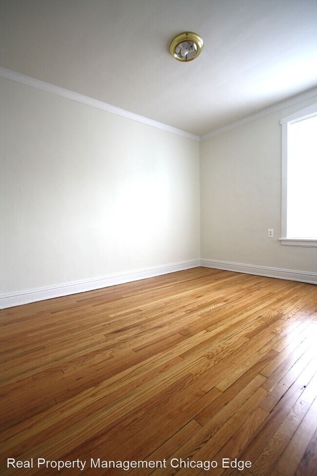Foto del edificio - 7018 N Sheridan Rd