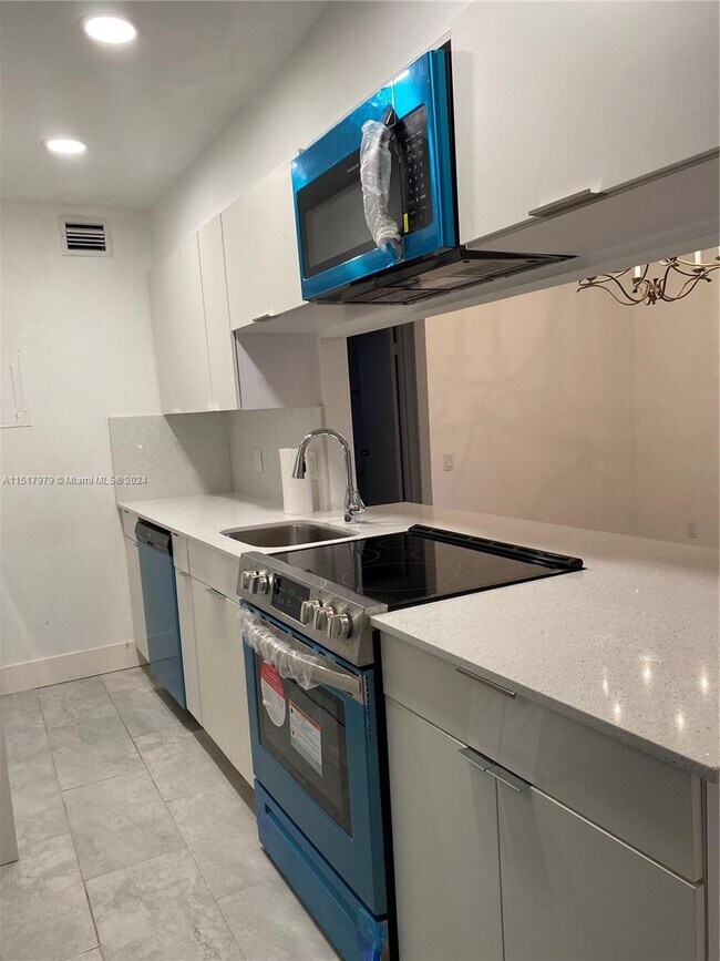 Foto del edificio - 4523 Treehouse Ln