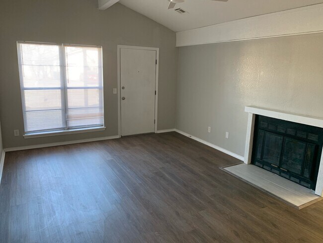 Foto del edificio - 11032 E 14th Ct