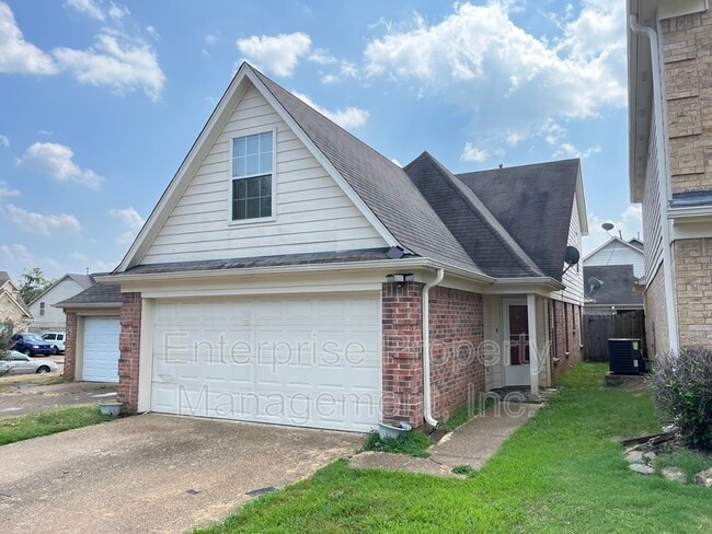 Photo - 9221 Lazzini Cove House