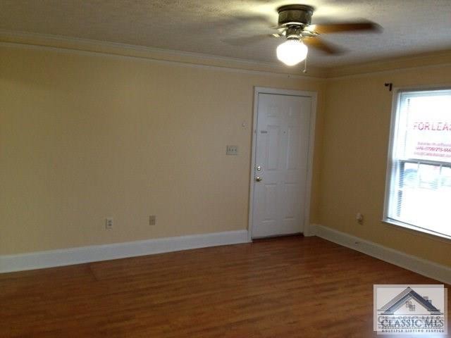 Building Photo - 106 Barrington Dr