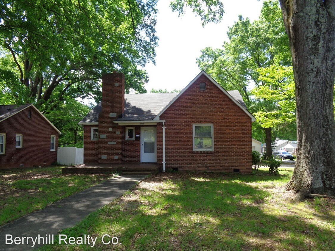 3900 Admiral Ave, Charlotte, NC 28205 House Rental in Charlotte, NC
