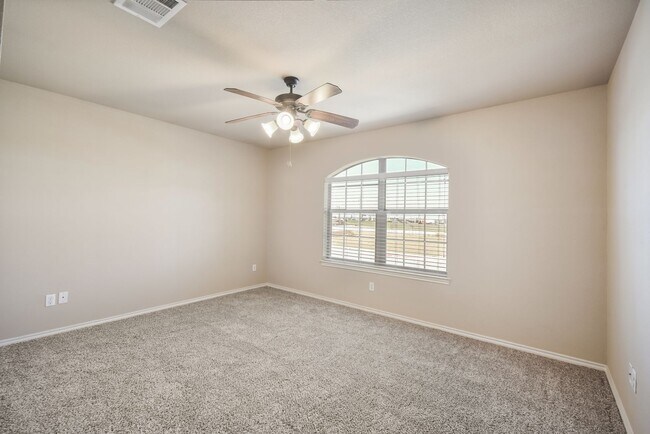 Foto del edificio - 3 BEDROOM DUPLEX LOCATED IN HUTTO, TEXAS!