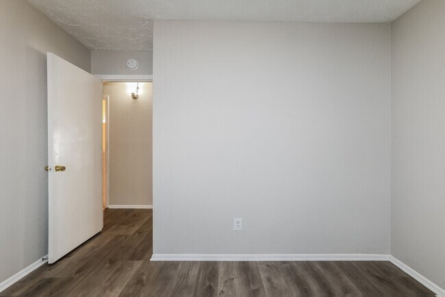 Foto del edificio - 4510 Tylergate Dr