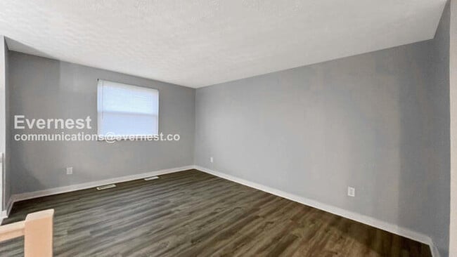 Foto del edificio - 1269 Peppercorn Dr