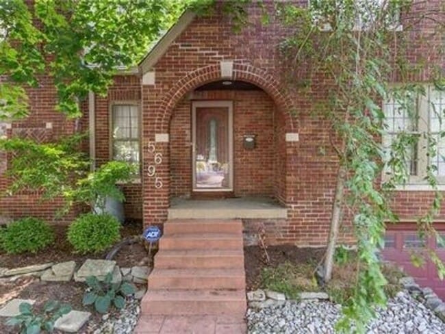 Photo - Lovely Forest Hills Home