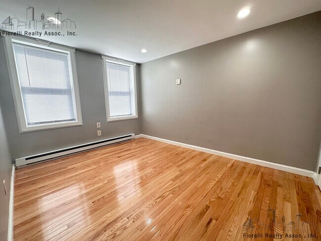 Foto del edificio - 162 Salem St