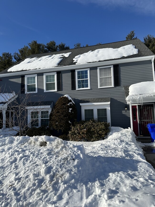 Building Photo - 31 Riviera Rd