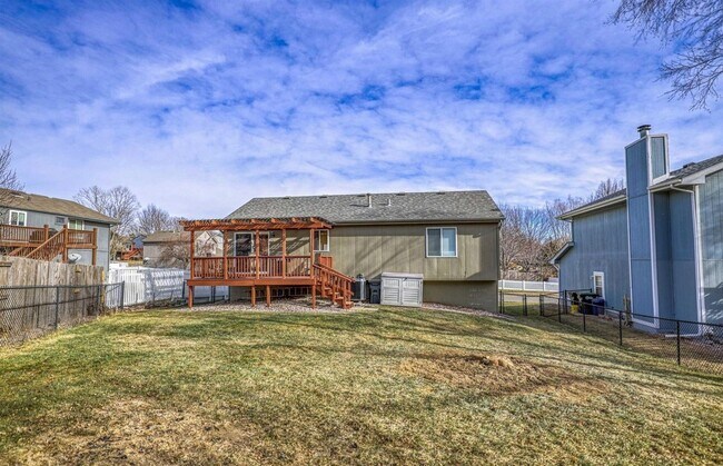 Building Photo - Location, Location, Location