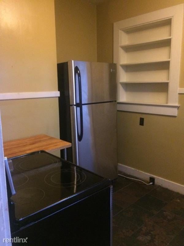 Building Photo - 2 br, 1 bath House - 114 W. 8th Ave.