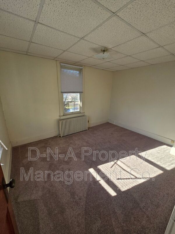 Foto del edificio - 103 S Broadway