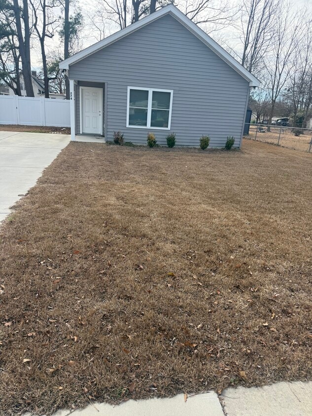 Building Photo - 274 Boyd St