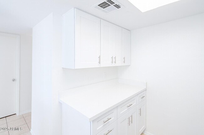 Foto del edificio - 4850 E Desert Cove Ave