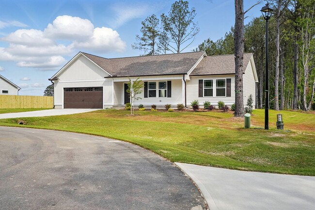 Building Photo - Charming 3-Bedroom Ranch with 2 Full Baths & Expansive Backyard Located in a Peaceful Cul-de-Sac