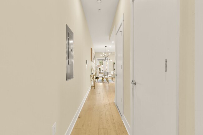 Foto del edificio - 822 Kennedy St NW