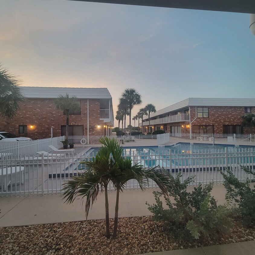 Foto principal - 5000 Ocean Beach Blvd