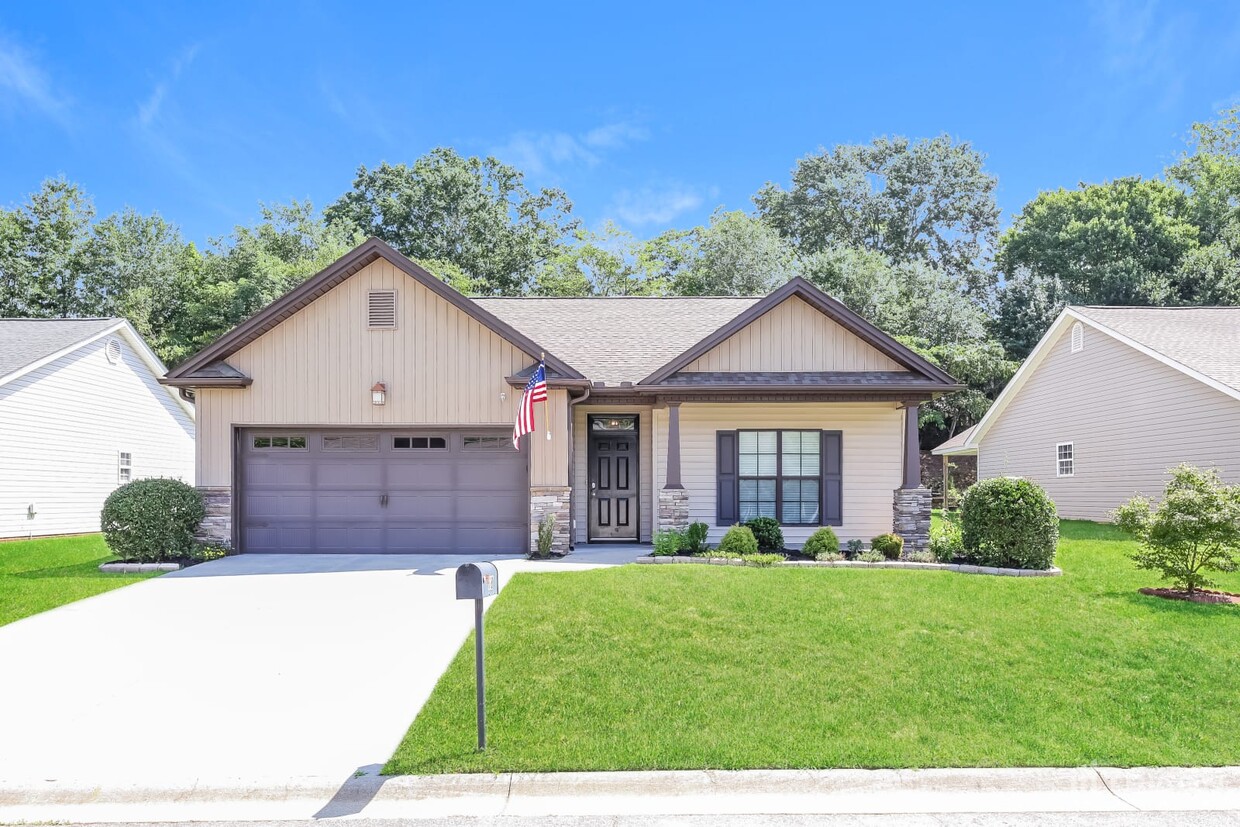Foto principal - 18 Cedar Brook Ct