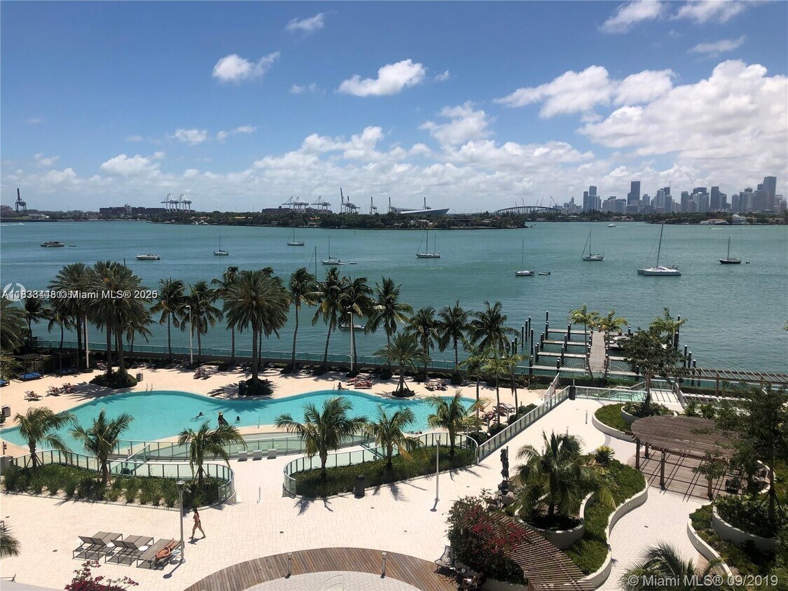 Foto principal - 1500 Bay Rd