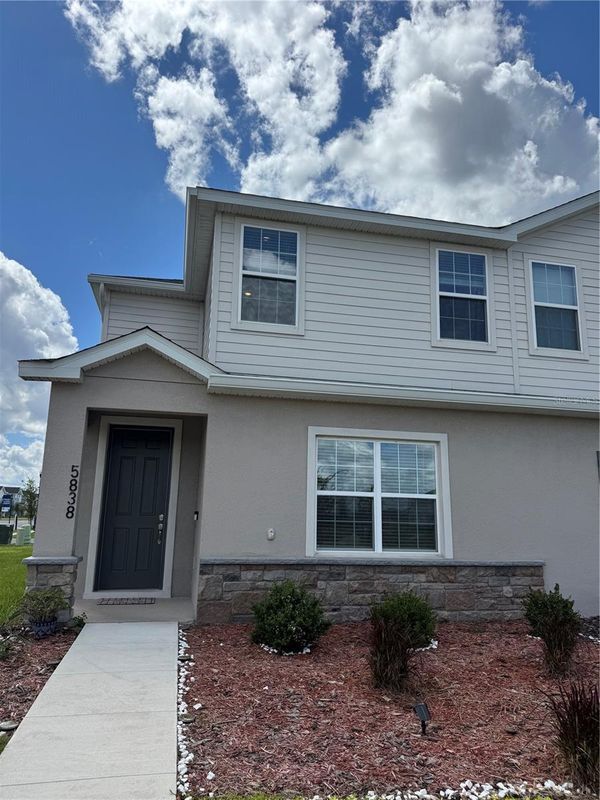 Foto principal - 5838 Freshwater Cyn Dr