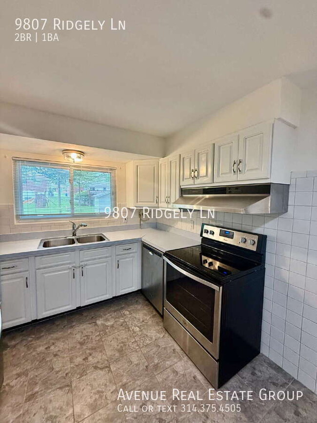 Foto del edificio - 9807 Ridgely Ln
