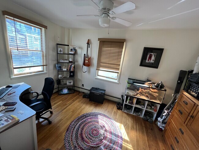 Foto del edificio - 32 Mugford St