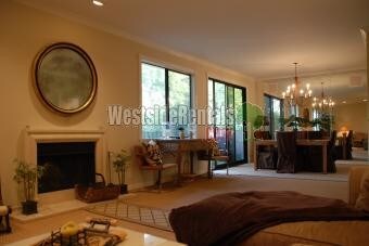 Foto principal - 2008 S Bentley Ave