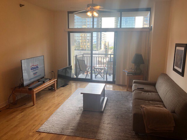 Foto del edificio - 1322 S Prairie Ave