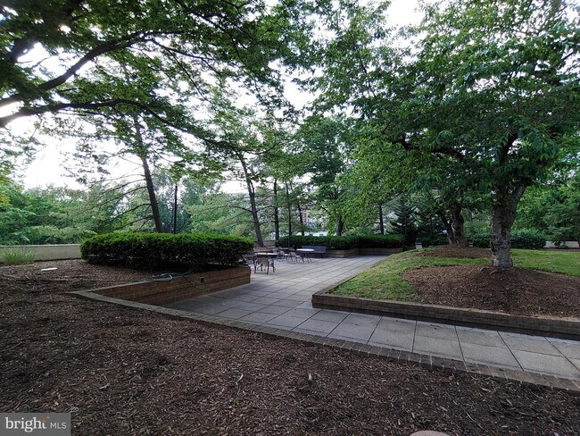 Foto del edificio - 1016 S Wayne St