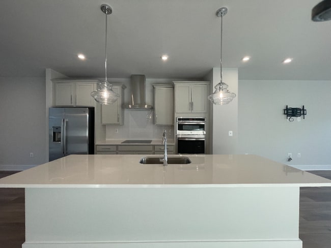 Building Photo - 9475 Pinkman Rd