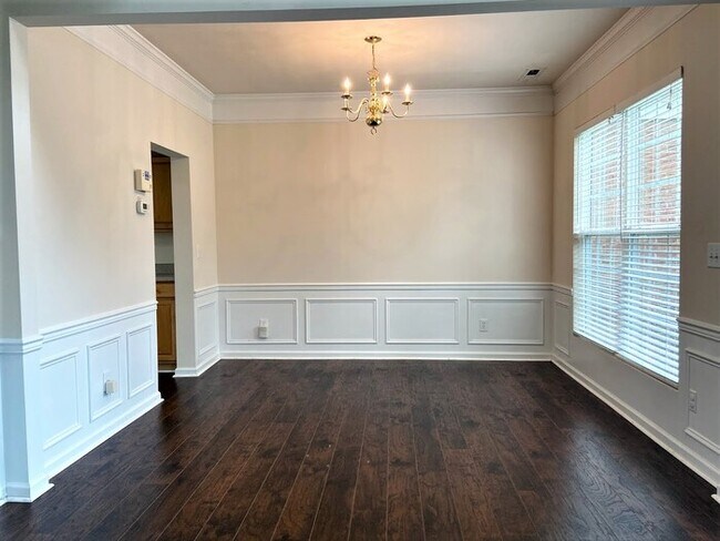 Building Photo - 405 Master Wood Way