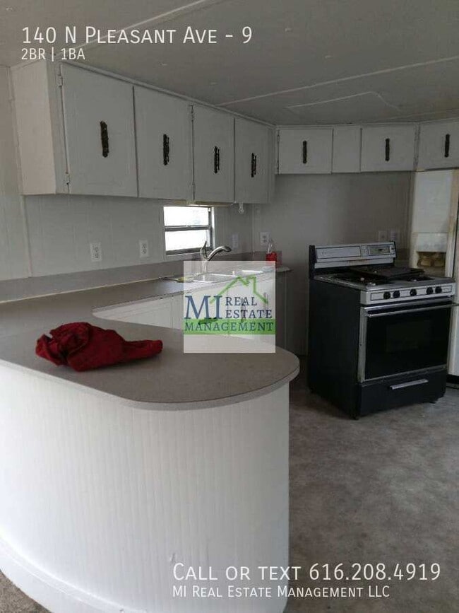 Foto del edificio - 140 N Pleasant Ave