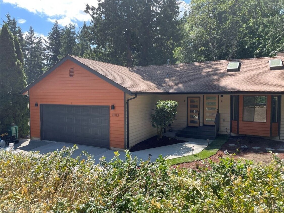 Foto principal - 3Bd/2Ba Kirkland Townhouse