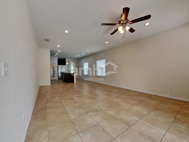 Foto del edificio - 851 Glendale Ln