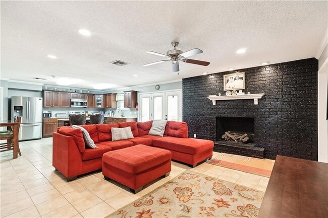 Foto del edificio - 7640 Arbor Dr