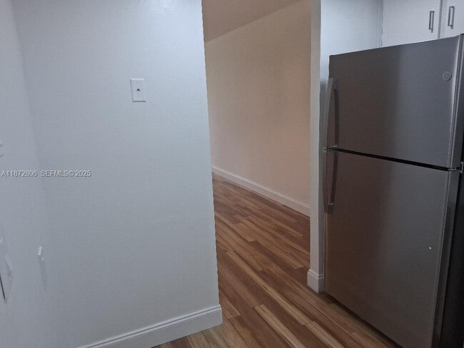 Building Photo - 1000 St Charles Pl