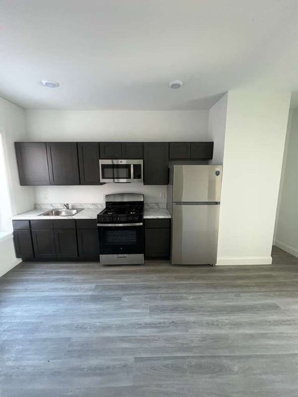 Building Photo - 559 Broadway