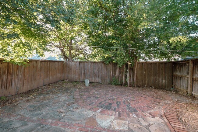 Foto del edificio - Jenks Beauty!! 3 Bedroom Home Available Im...