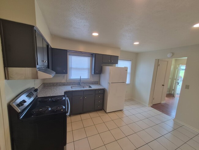 Photo - 3442-3442 Heatherfield Dr Apartment