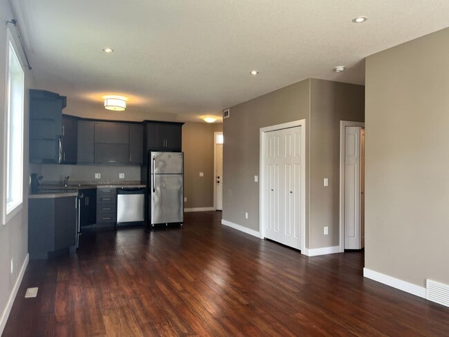 Building Photo - 4225 Green Apple Dr