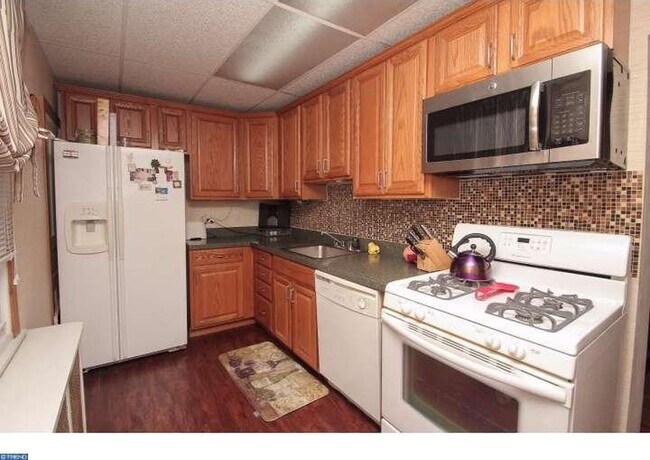 Foto del edificio - 2516 E Oakdale St