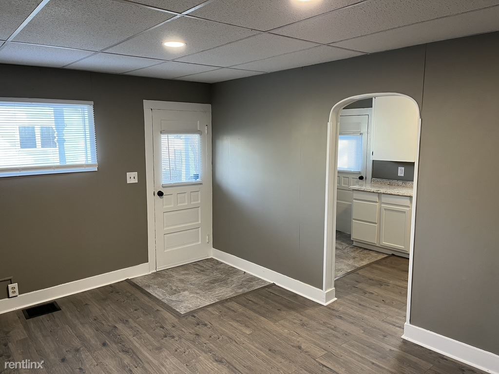 Primary Photo - 2 br, 1 bath Duplex - 50 Shuler Street 52 ...