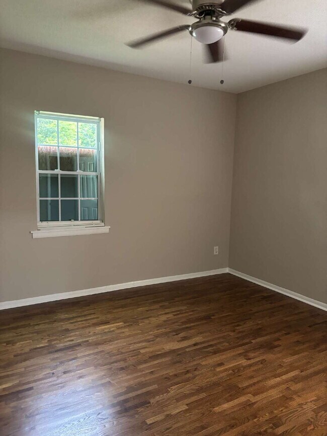 Photo - "4-Bedroom Home with 2 Baths at 1330 McMillan Street, Memphis!"
