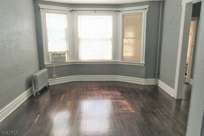 Foto del edificio - 41-43 Finlay Pl